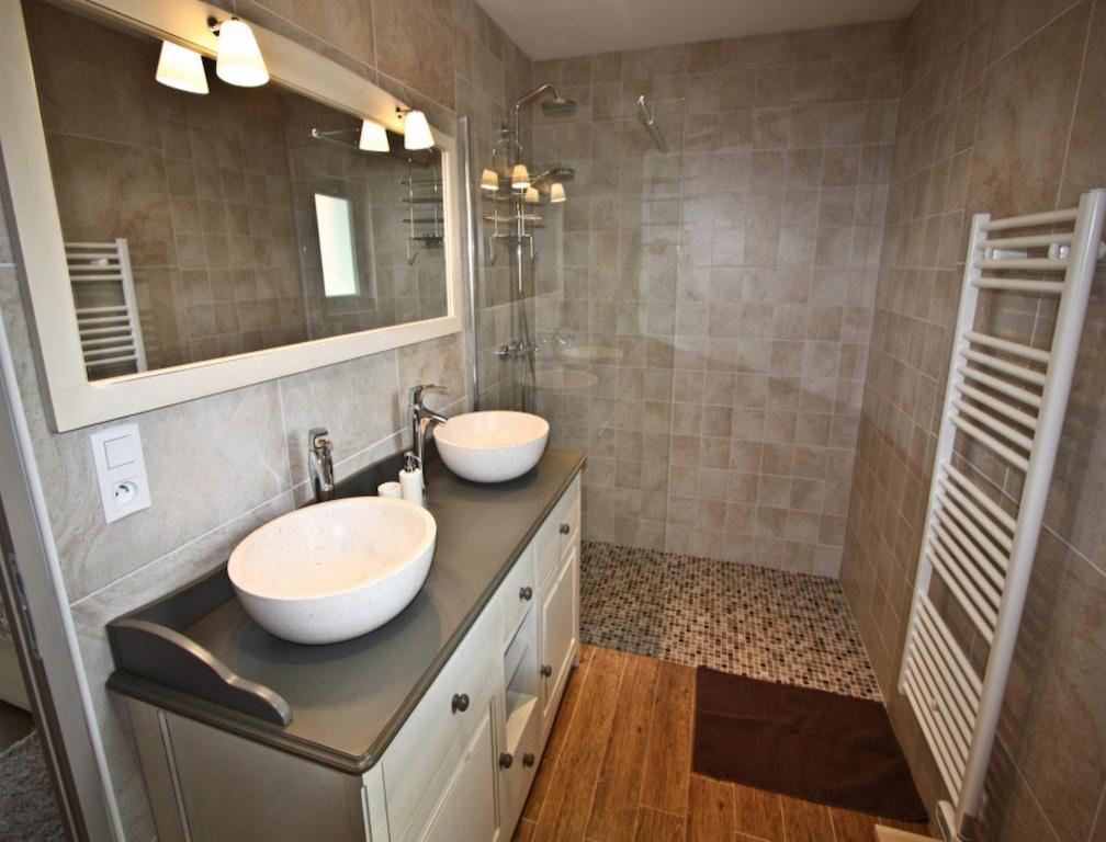 La Haute Muraille Saint-Folquin Habitación foto
